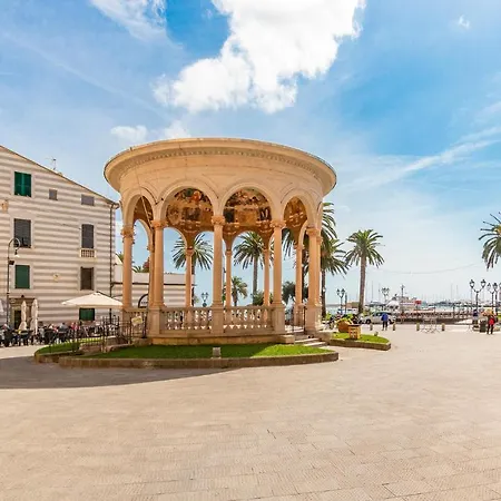 1 Bedroom Gorgeous Apartment In Rapallo Daire *
